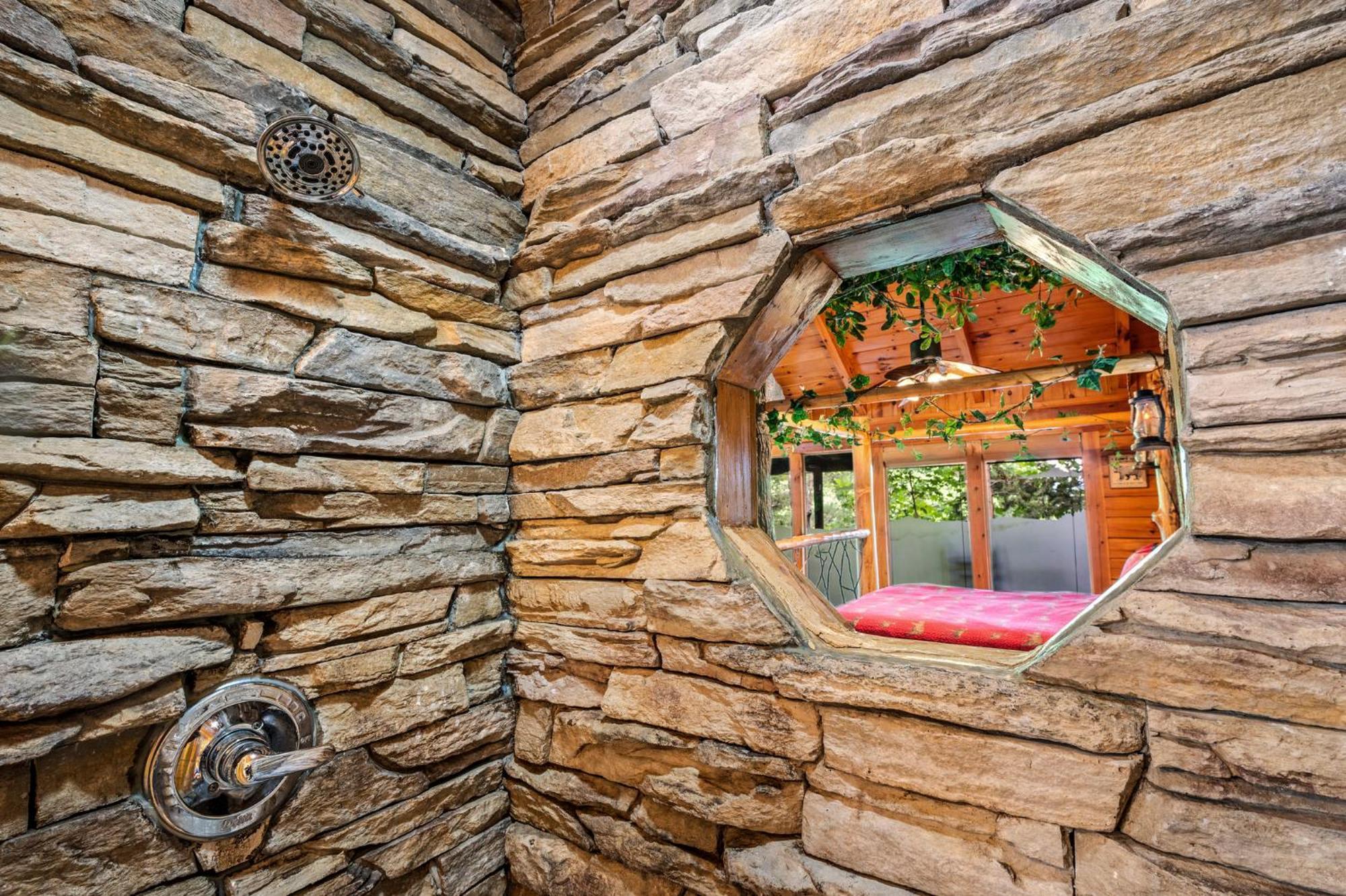 Ferienhaus Enchanted Treehouse By Stony Brook *